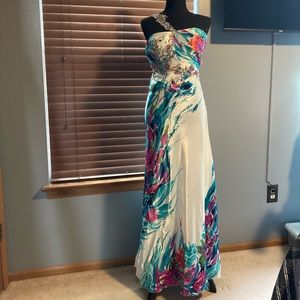 Boutique prom/wedding/gala dress